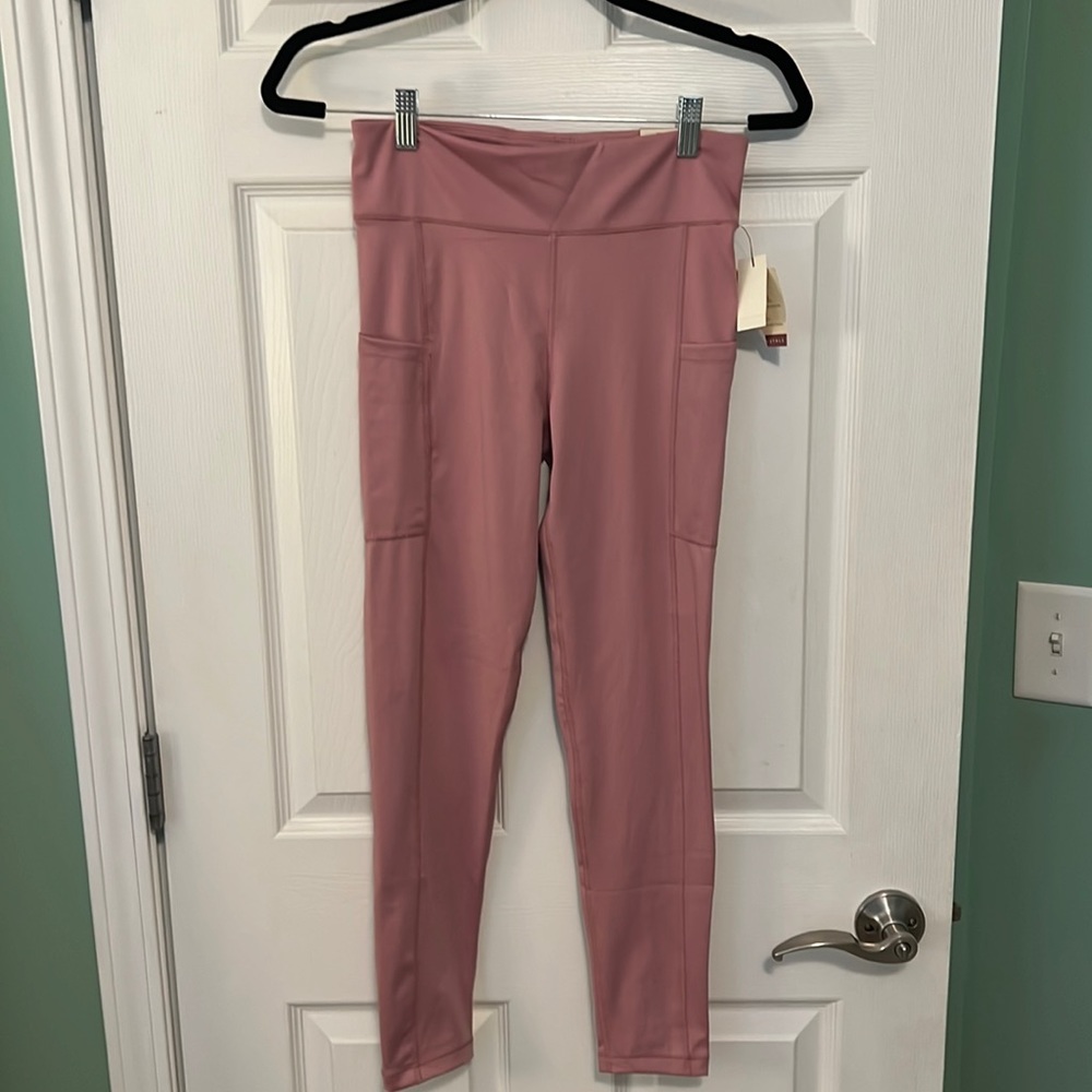 AERO Light Pink Leggings